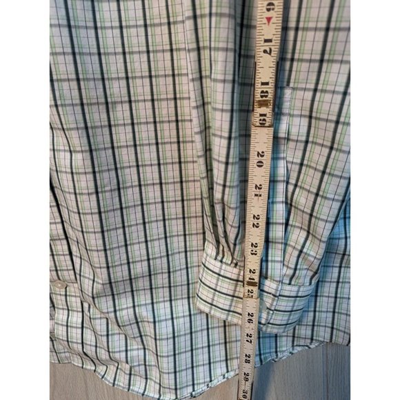 Duluth Trading Mens Shirt Magnaready Buttons Wrinkle Fighter Green Plaid XL T - Picture 5 of 6